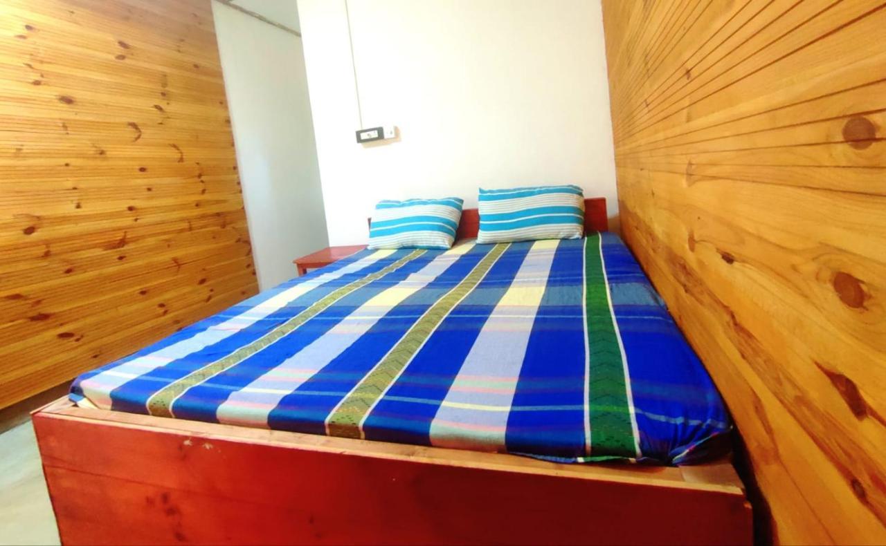 Walkers Hostel Trincomalee Exterior photo