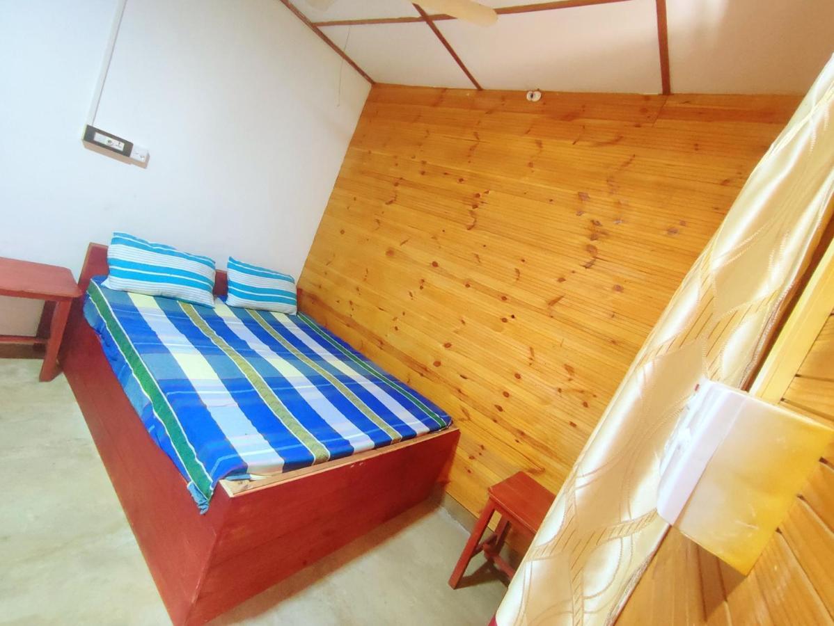 Walkers Hostel Trincomalee Exterior photo
