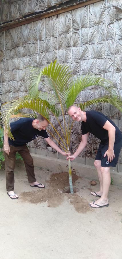 Walkers Hostel Trincomalee Exterior photo