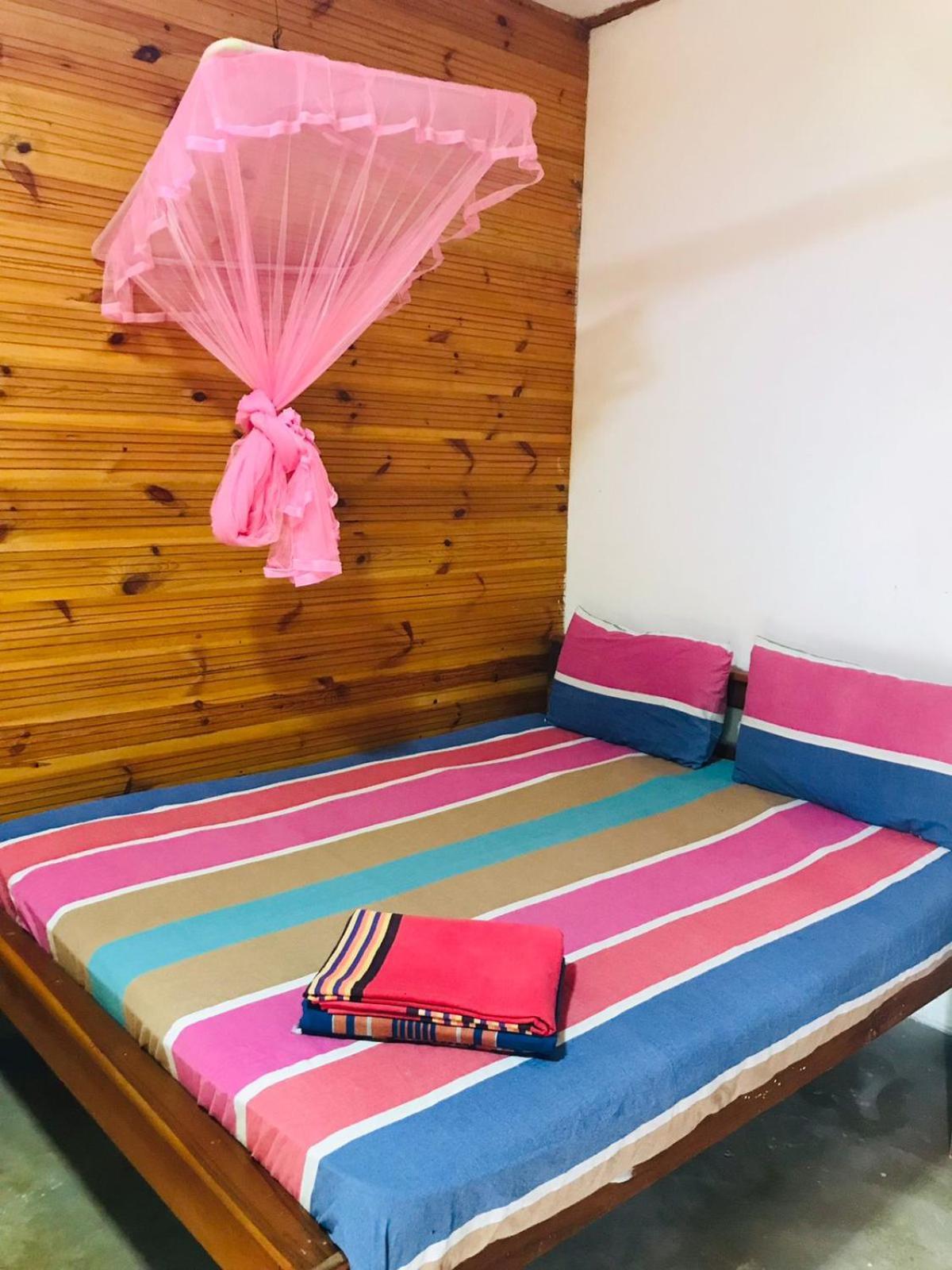 Walkers Hostel Trincomalee Exterior photo