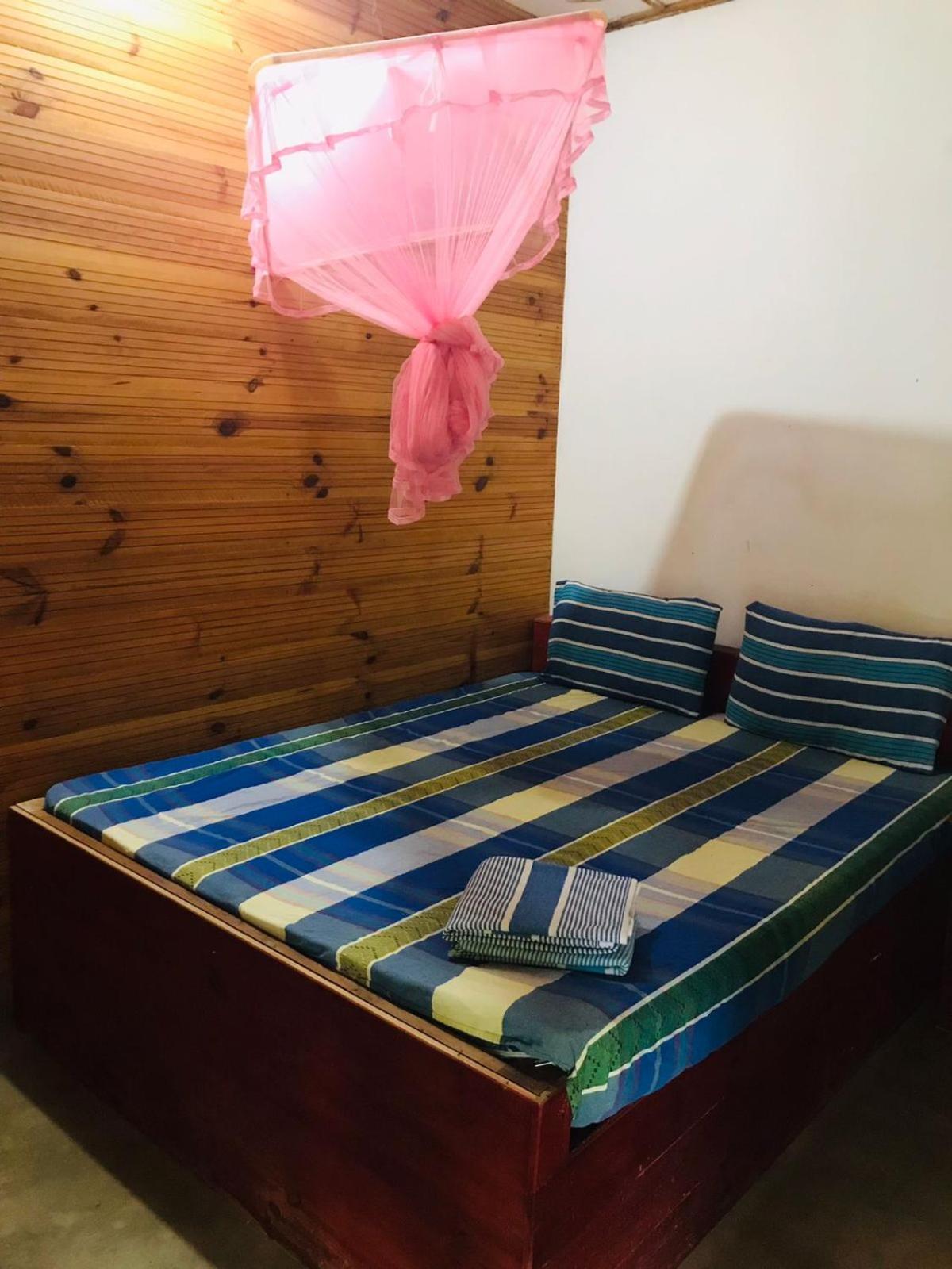 Walkers Hostel Trincomalee Exterior photo
